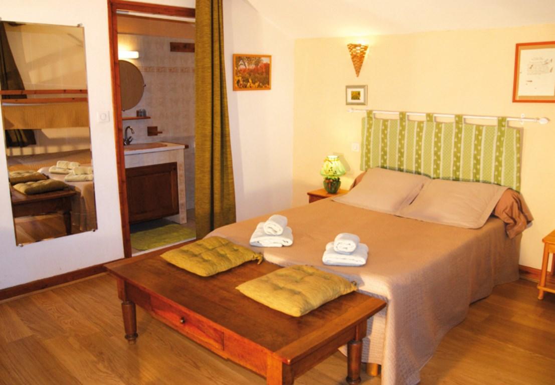 Mas Des Vertes Rives Bed and Breakfast Châteauneuf-de-Gadagne Buitenkant foto