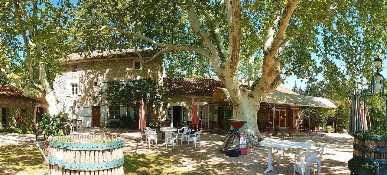 Mas Des Vertes Rives Bed and Breakfast Châteauneuf-de-Gadagne Buitenkant foto